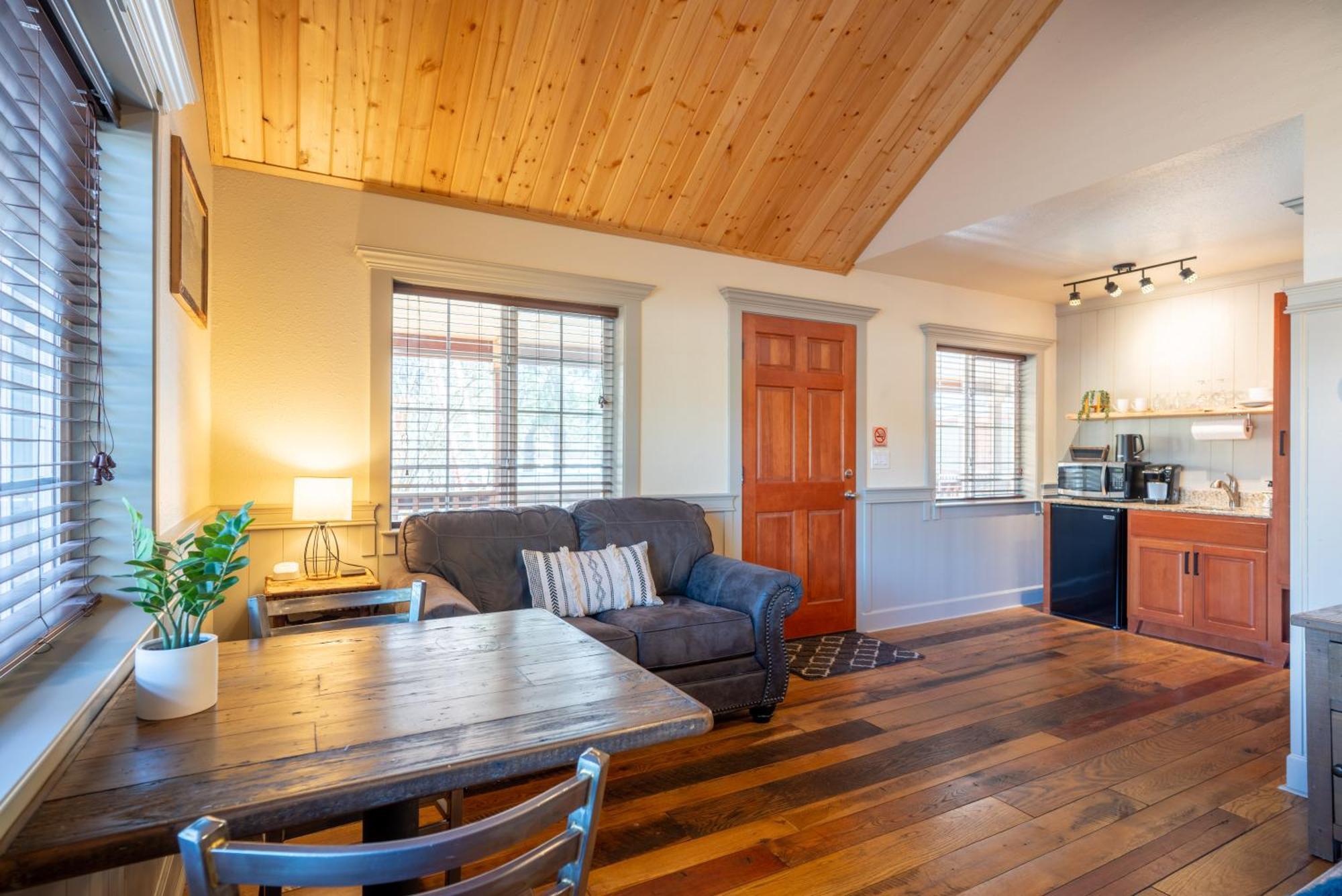 Shasta View Lodge McCloud Dış mekan fotoğraf